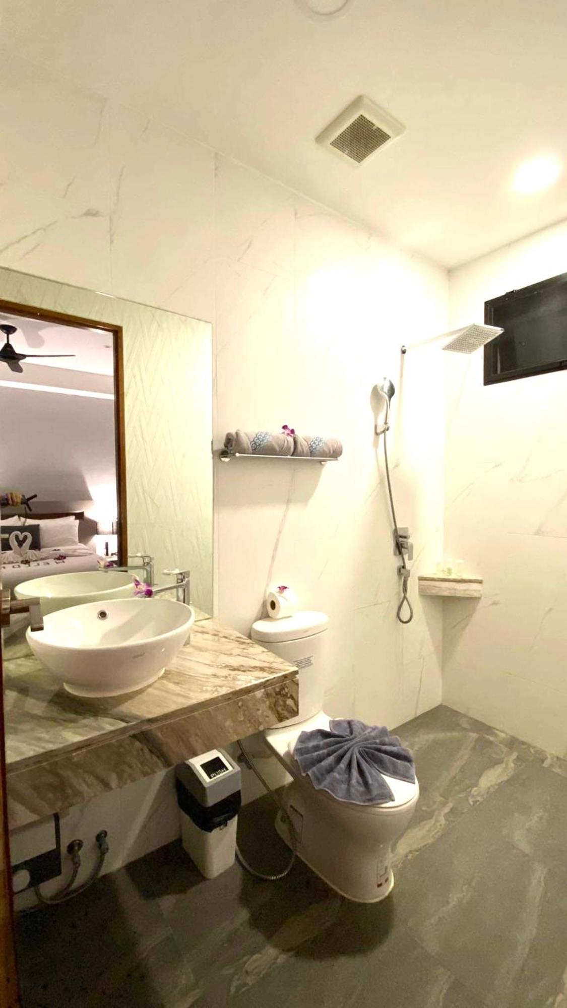 Twin Villas Seaview Kata Eksteriør bilde